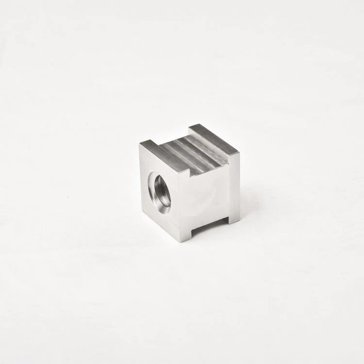 Tuerca de tornillo trapezoidal de acero